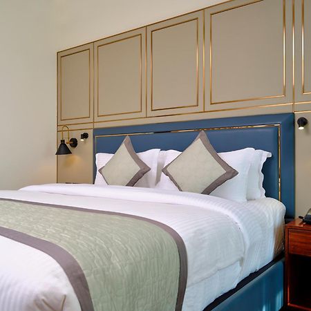 Pride Hotel Udaipur Bagian luar foto